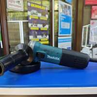 Makita 9558HNR