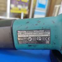 Makita 9558HNR