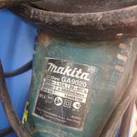 Makita GA9020
