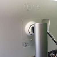 LG 27UP650-W