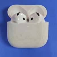 Apple AirPods 4 ANC