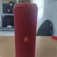 JBL Flip 4