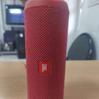 JBL Flip 4