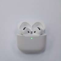 Apple AirPods 4 ANC