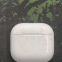 Apple AirPods 4 ANC