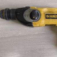 DeWALT D25123K