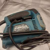 Makita 4327