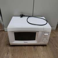 Midea MM720CKE