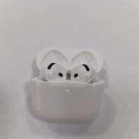 Apple AirPods 4 ANC
