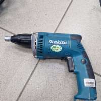 Makita 6825