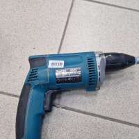 Makita 6825