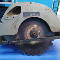 Makita 5704R