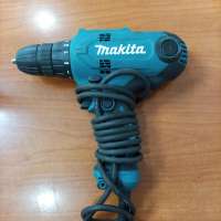 Makita DF0300