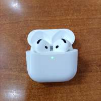 Apple AirPods 4