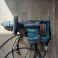 Makita HM1111C