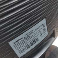 Samsung S24D300H