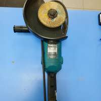 Makita GA9050