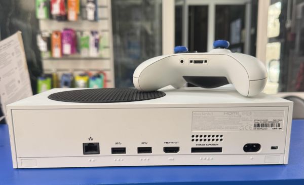 Купить Microsoft Xbox Series S 512GB (1883) в Ангарск за 22200 руб.
