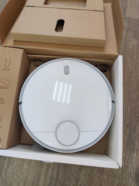 Купить Xiaomi Mi Robot Vacuum-Mop 2 Pro (MJST1SHW) с СЗУ в Ангарск за 11950 руб.