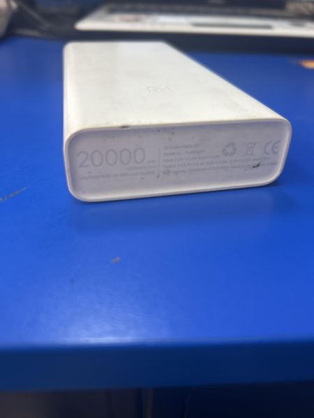 Купить Xiaomi Mi Power Bank 2C 20000 (PLM06ZM) (20000 mAh) в Ангарск за 500 руб.