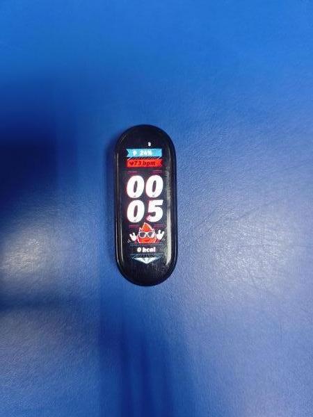 Купить Xiaomi Mi Smart Band 6 (XMSH15HM) с СЗУ в Ангарск за 500 руб.