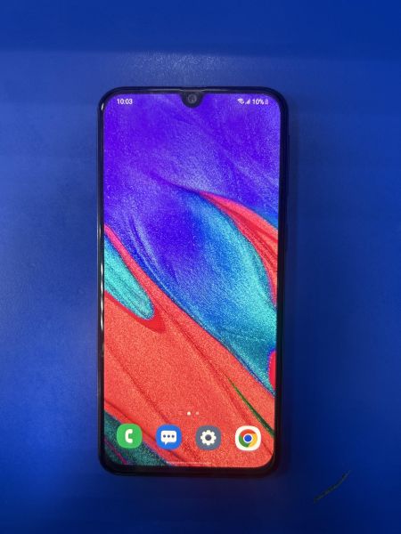 Купить Samsung Galaxy A40 2019 4/64GB (A405FM) Duos в Ангарск за 4100 руб.