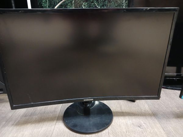 Купить Samsung C24F390FHI в Ангарск за 3700 руб.