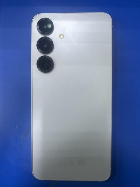 сотовый телефон Samsung Galaxy S25 12/512GB (S931B) Duos в Ангарск