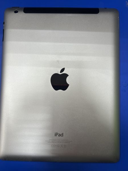 Купить Apple iPad 4 2012 32GB (A1460 MD522-527) (с SIM) в Ангарск за 3200 руб.