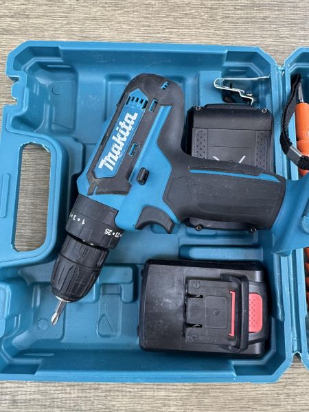 шуруповёрт аккумуляторный Реплика Makita 330DWE с СЗУ в Ангарск