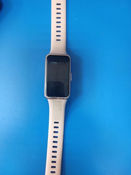 умные часы и браслеты Huawei Band 7 (LEA-B19) с СЗУ в Ангарск