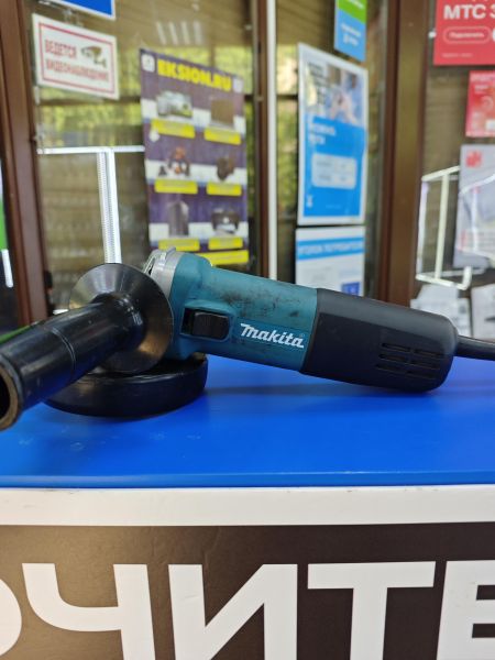 шлифмашина угловая сетевая Makita 9558HNR в Ангарск