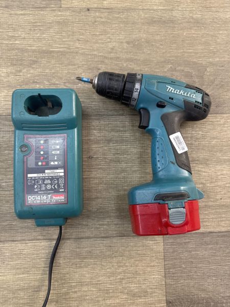 шуруповёрт аккумуляторный Makita 6281D с СЗУ в Ангарск