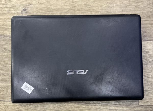 ноутбук ASUS X55U без модели (15.6/AMD C-70/HD 7290/4GB/HDD 500GB) в Ангарск