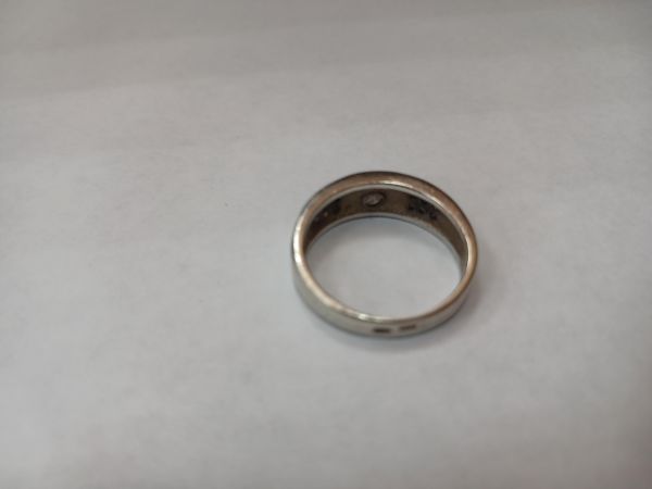 серебряное кольцо Кольцо серебро 925 3,72g, вес изделия 3.92g, размер 18, 01 камень в Иркутск