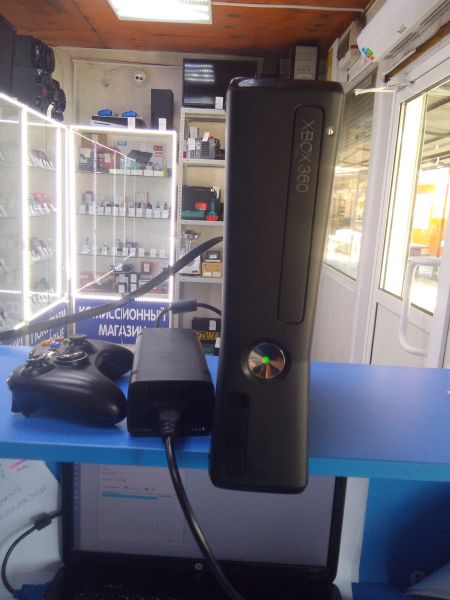 Купить Microsoft Xbox 360 S 250GB (1439) в Ангарск за 7799 руб.
