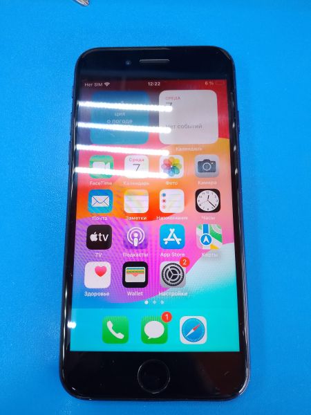 Купить Apple iPhone SE 2nd gen. 2020 64GB в Ангарск за 6100 руб.