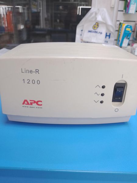 Купить APC AVR Line-R LE1200 в Ангарск за 1300 руб.
