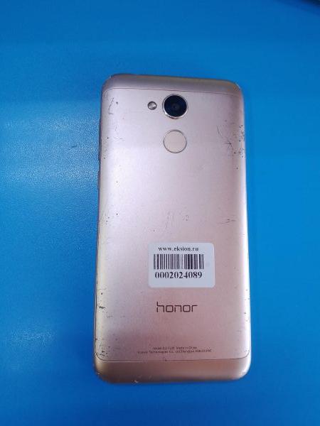 Купить Honor 6A 2/16GB (DLI-TL20) Duos в Улан-Удэ за 800 руб.
