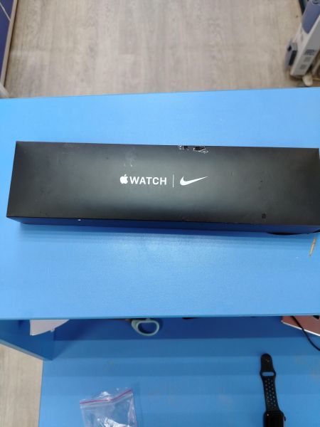 умные часы и браслеты Apple Watch SE 44mm (A2352) с СЗУ в Ангарск