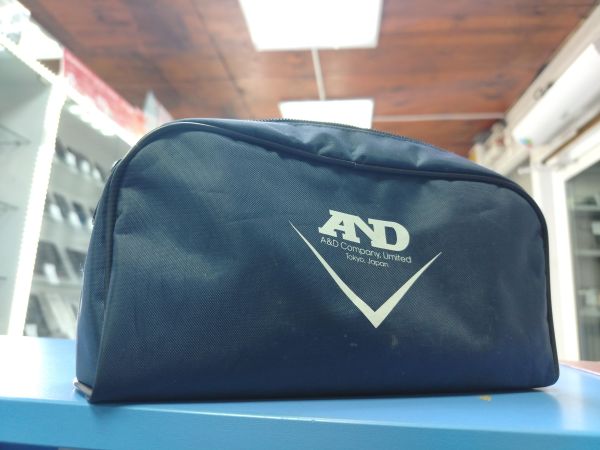 Купить Geemy GM-6050 с СЗУ в Ангарск за 450 руб.