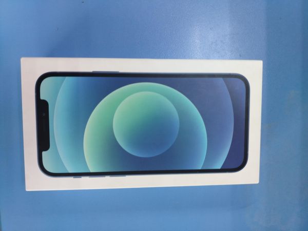 Купить Apple iPhone 12 128GB в Ангарск за 17400 руб.