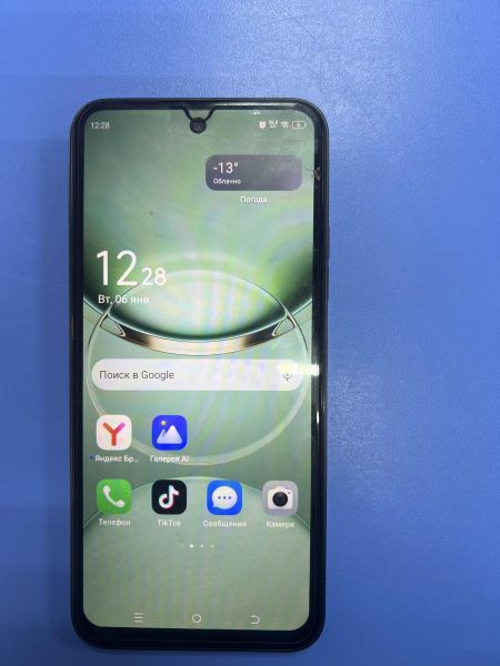 Купить TECNO Spark 30C 4/128GB (KL5n) Duos в Ангарск за 5000 руб.
