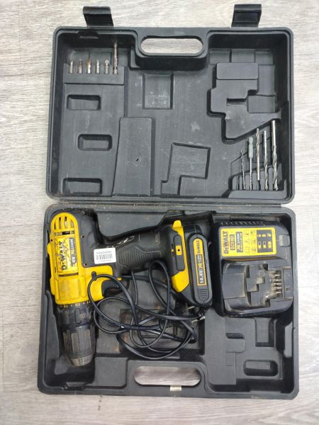 Купить DeWALT DCD734 с СЗУ в Ангарск за 3200 руб.