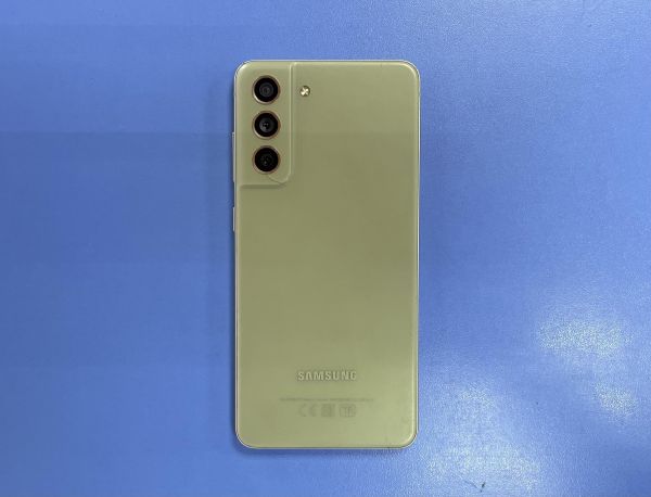 Купить Samsung Galaxy S21 FE 5G 6/128GB (G990B) Duos в Ангарск за 13400 руб.