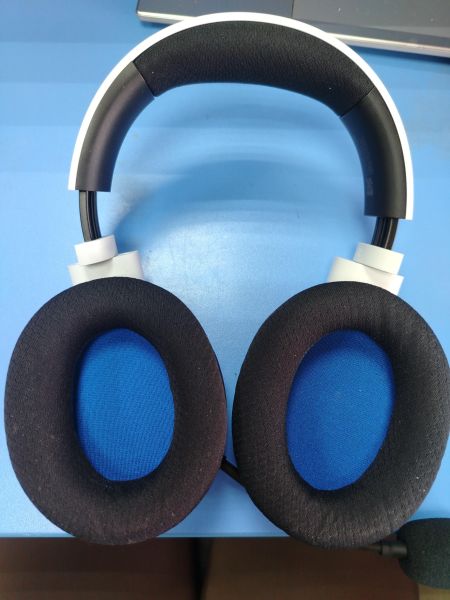 Купить Razer Kaira (RZ04-03980100) в Ангарск за 4200 руб.