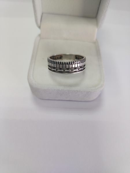 серебряное кольцо Кольцо серебро 925 4,68g, вес изделия 4.68g, размер 20.5 в Ангарск