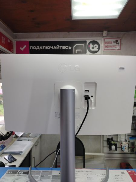 монитор LG 27UP650-W в Ангарск