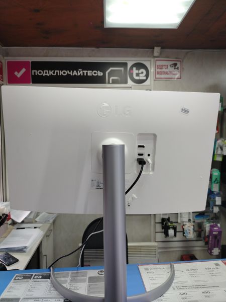 монитор LG 27UP650-W в Ангарск