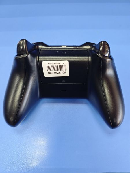 контроллер и геймпад Microsoft Xbox Wireless Controller (1537) в Ангарск